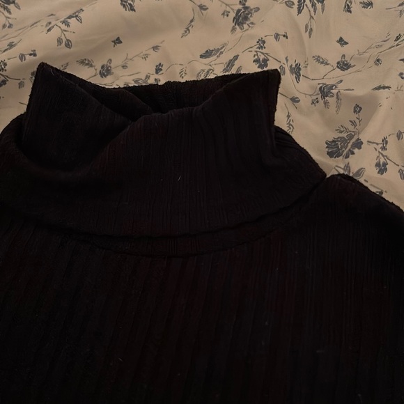 Black Ribbed Turtleneck - Picture 2 of 3